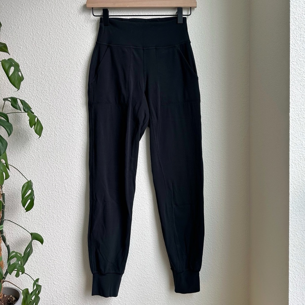 Lululemon Align High-Rise Jogger 28” Black Size 2